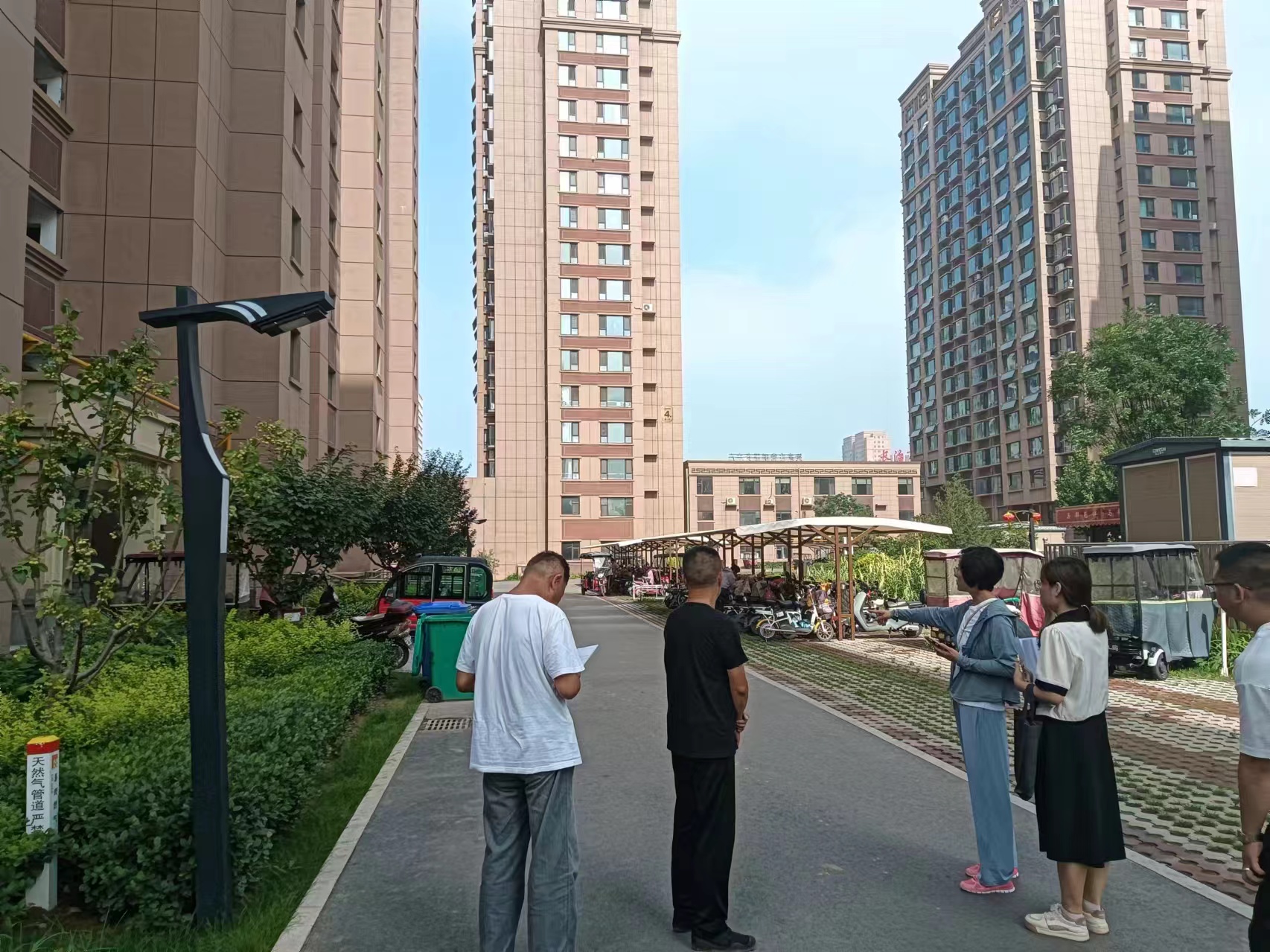 梁家莊一期、西二區(qū)水保驗收現(xiàn)場.jpg